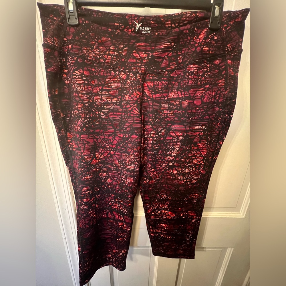 Old Navy athletic crop leggings - size XXL